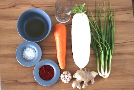 turnip-kimchi-ingredients